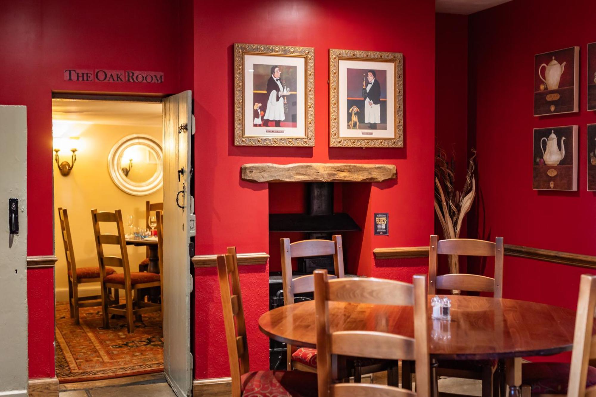 The Red Lion Hotel Hillingdon kerület Kültér fotó
