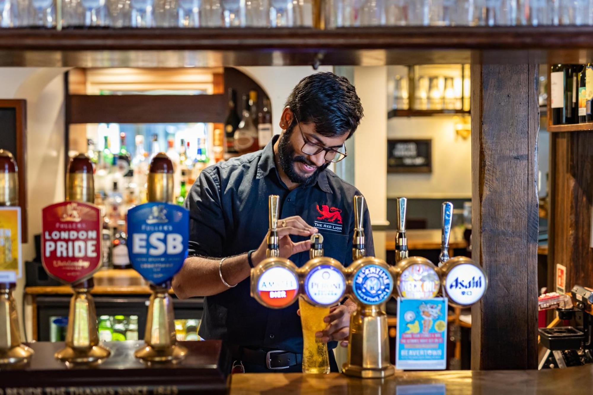The Red Lion Hotel Hillingdon kerület Kültér fotó